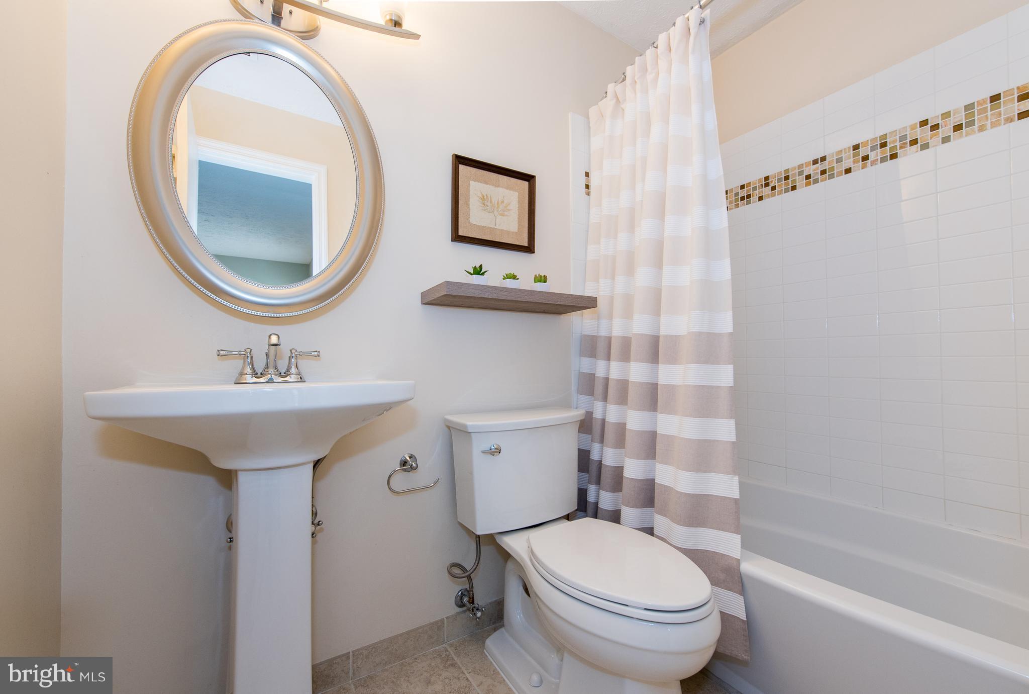 6450 Greenfield Road, Unit 3303 Elkridge, MD 21075 - Photo 18 of 27 Bath (Master)