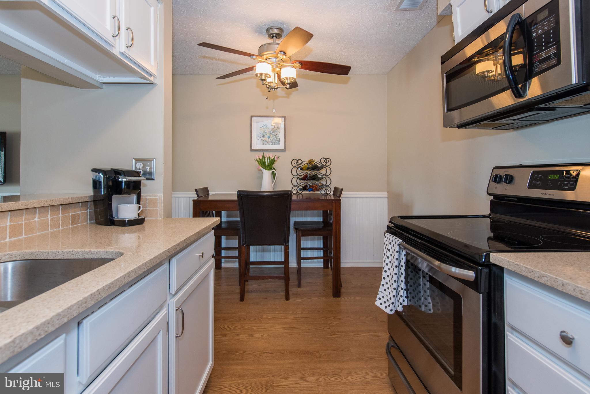 6450 Greenfield Road, Unit 3303 Elkridge, MD 21075 - Photo 5 of 27 Kitchen