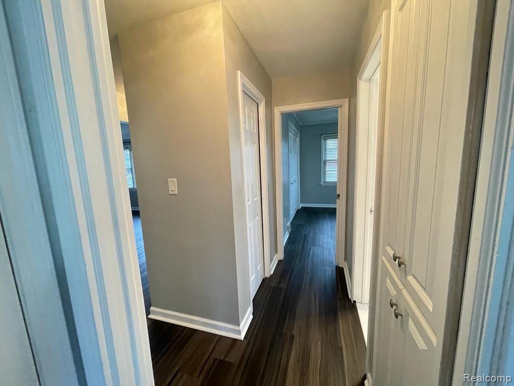 14067 Trenton Road Southgate, MI 48195 - Photo 8 of 23