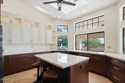 $1,025,000 | 15814 North 12th Street, Phoenix, AZ 85022