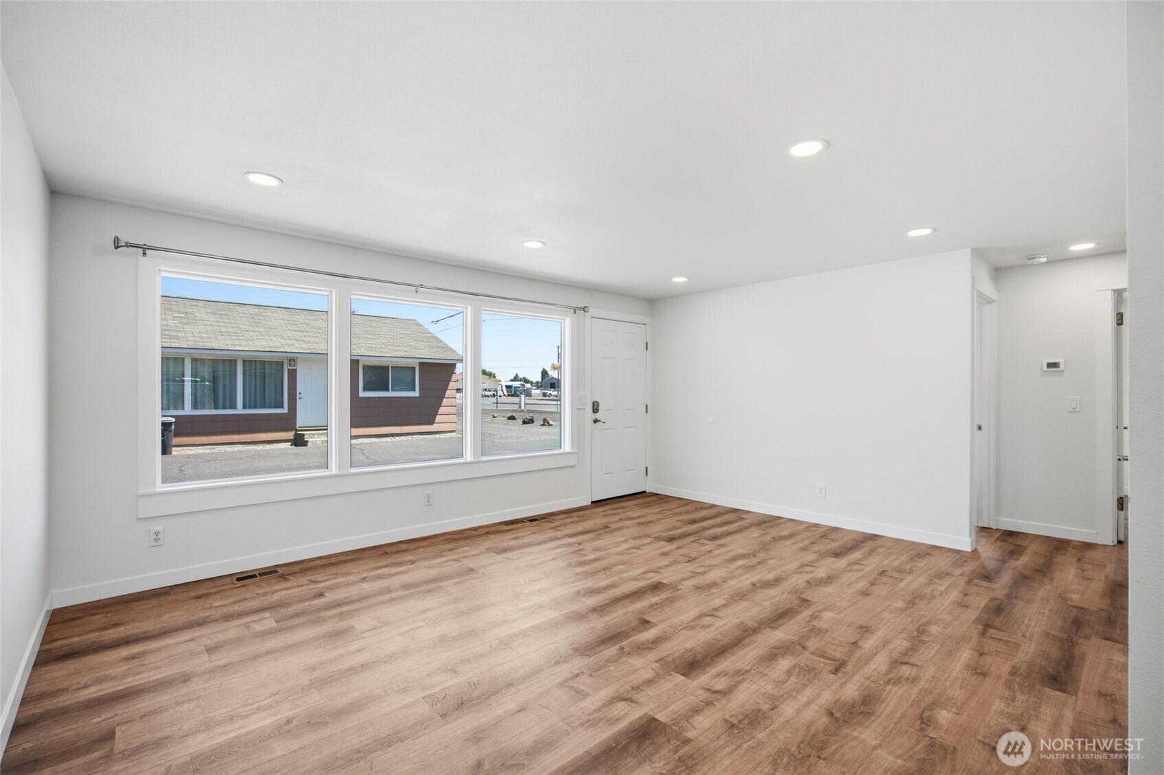 329 South Gibby Road Moses Lake, WA 98837 - Photo 12 of 37