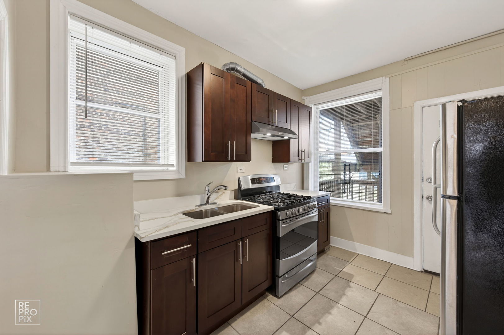738 East Marquette Road Chicago, IL 60637 - Photo 15 of 28 Gallery Image 15