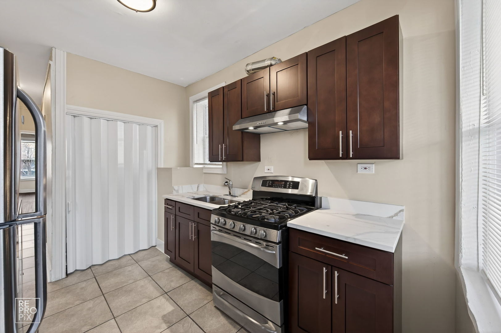 738 East Marquette Road Chicago, IL 60637 - Photo 16 of 28 Gallery Image 16
