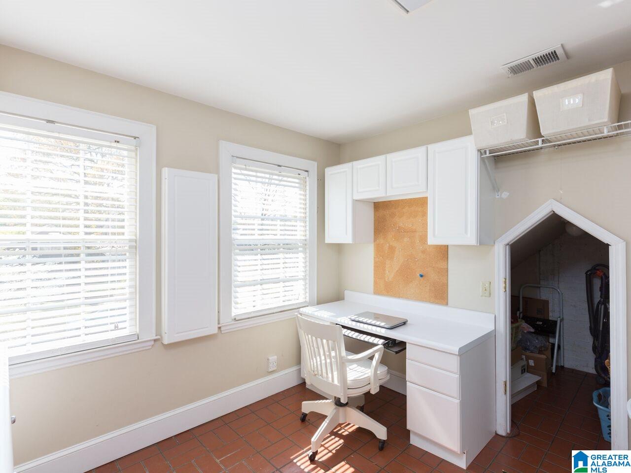 23 Spring Street Mountain Brook, AL 35213 - Photo 14 of 30