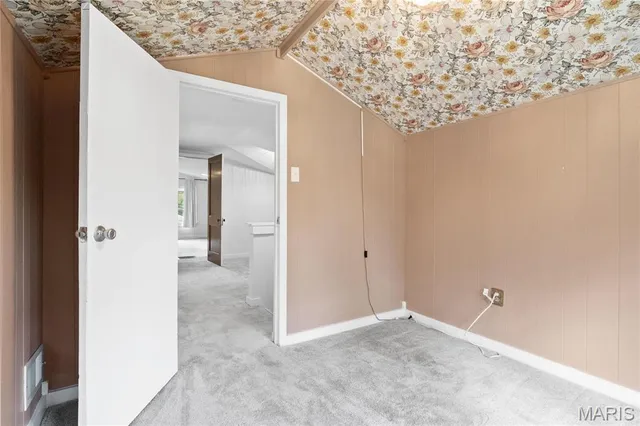 $2,750 | 970 Kirkham Avenue, St. Louis, MO 63122