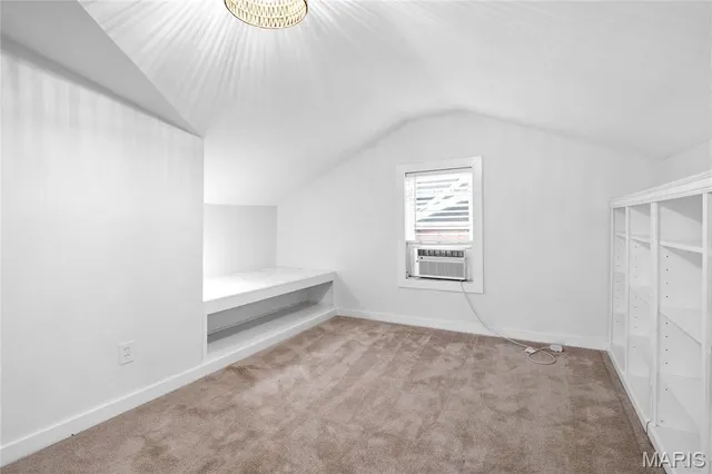 $2,750 | 970 Kirkham Avenue, St. Louis, MO 63122