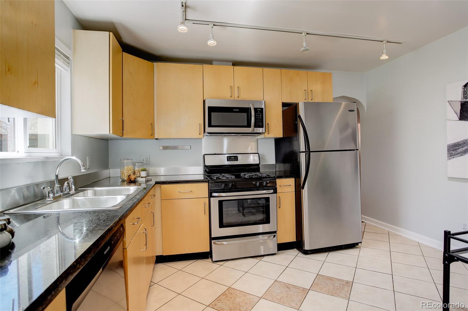 345 Delaware Street Denver, CO 80223 - Photo 11 of 36