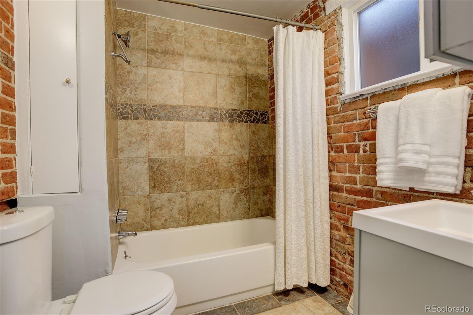 345 Delaware Street Denver, CO 80223 - Photo 17 of 36