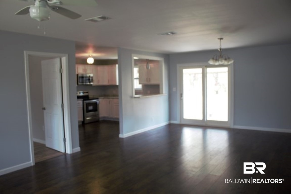 510 South Juniper Street Foley, AL 36535 - Photo 7 of 23