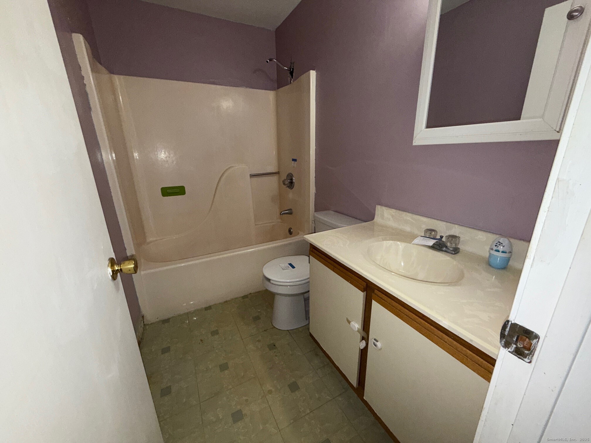 1001 Old Colony Road, Unit 24 Meriden, CT 06451 - Photo 11 of 14