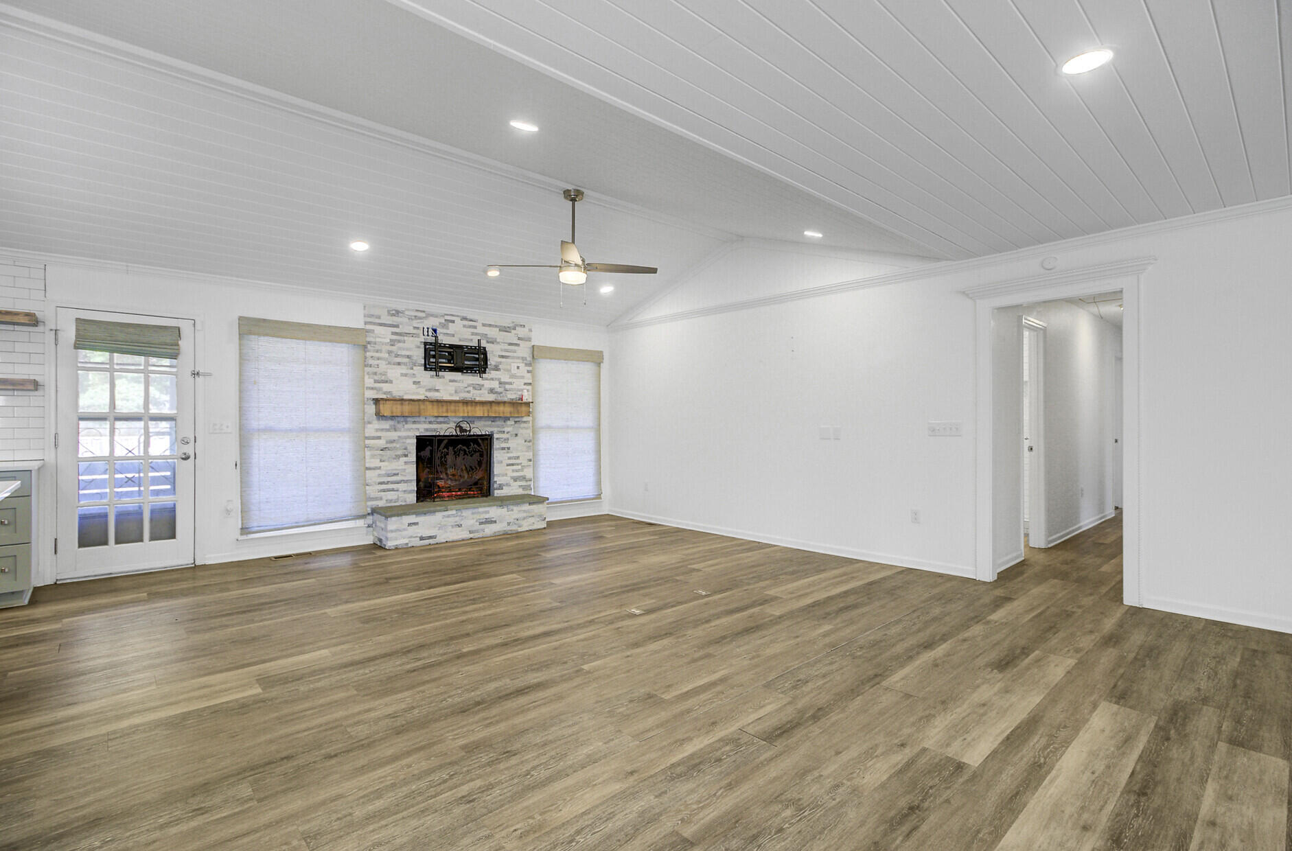 201 Welles Lane Walterboro, SC 29488 - Photo 12 of 46 15_15_mls