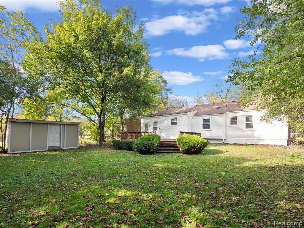 2046 Yorkshire Road Birmingham, MI 48009 - Photo 41 of 43