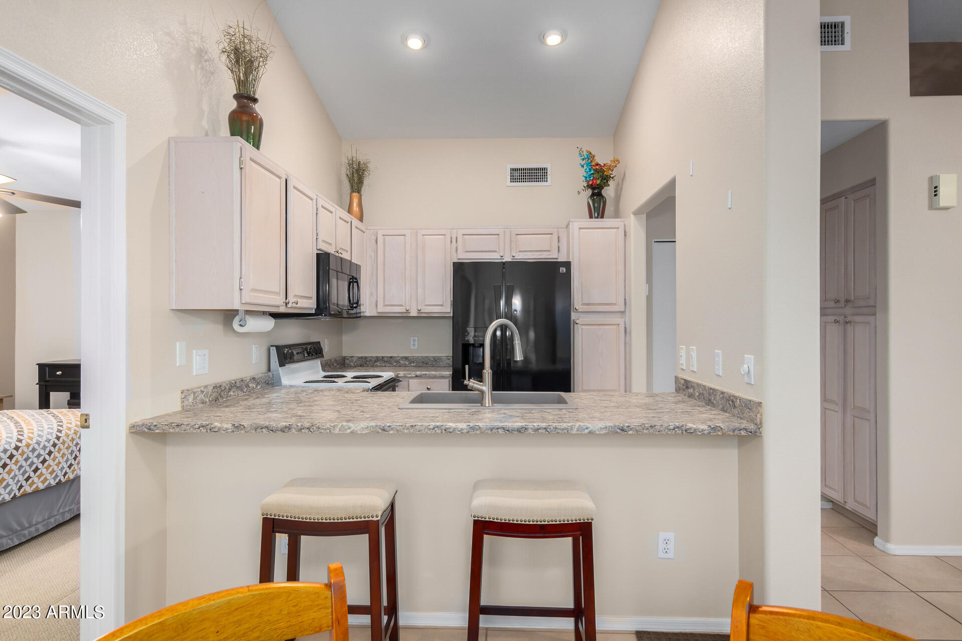 14300 West Bell Road, Unit 361 Surprise, AZ 85374 - Photo 23 of 95 Kitchen