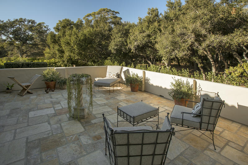 655 El Bosque Road Santa Barbara, CA 93108 - Photo 13 of 28 13-655ElBosque_24-Master Patio