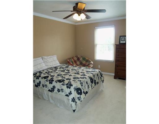 109 Deer Road Pittsburgh, PA 15237 - Photo 11 of 18 Bedroom.