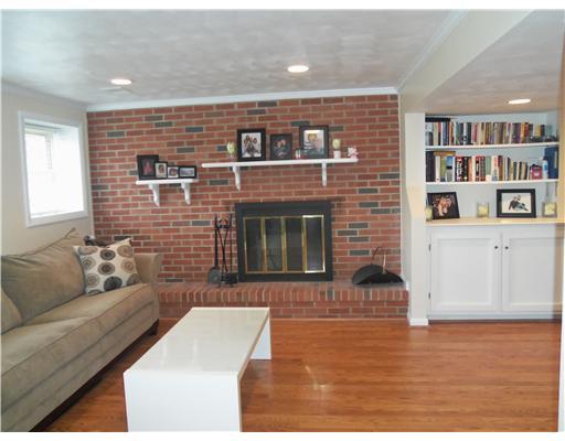 109 Deer Road Pittsburgh, PA 15237 - Photo 14 of 18 Family Room.