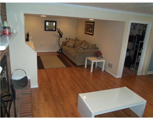 109 Deer Road Pittsburgh, PA 15237 - Photo 15 of 18 Family Room.