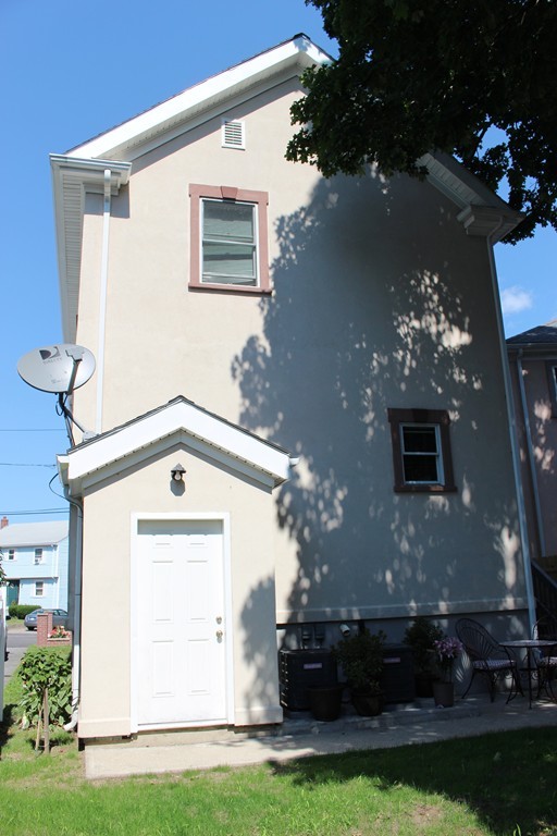 117 Albatross Road Quincy, MA 02169 - Photo 4 of 30 Gallery Image 4