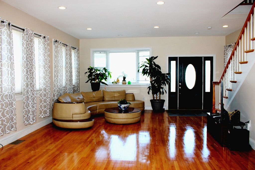 117 Albatross Road Quincy, MA 02169 - Photo 7 of 30 Gallery Image 7