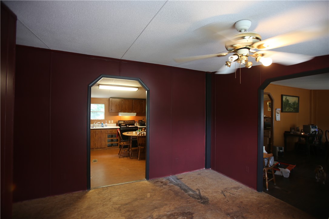 146 Howe Road Central, SC 29630 - Photo 4 of 17