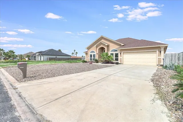 $3,600 | 15501 Escapade Street, Corpus Christi, TX 78418