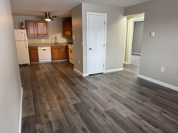 $159,999 | 12 East Side Drive, Unit 402, Concord, NH 03301