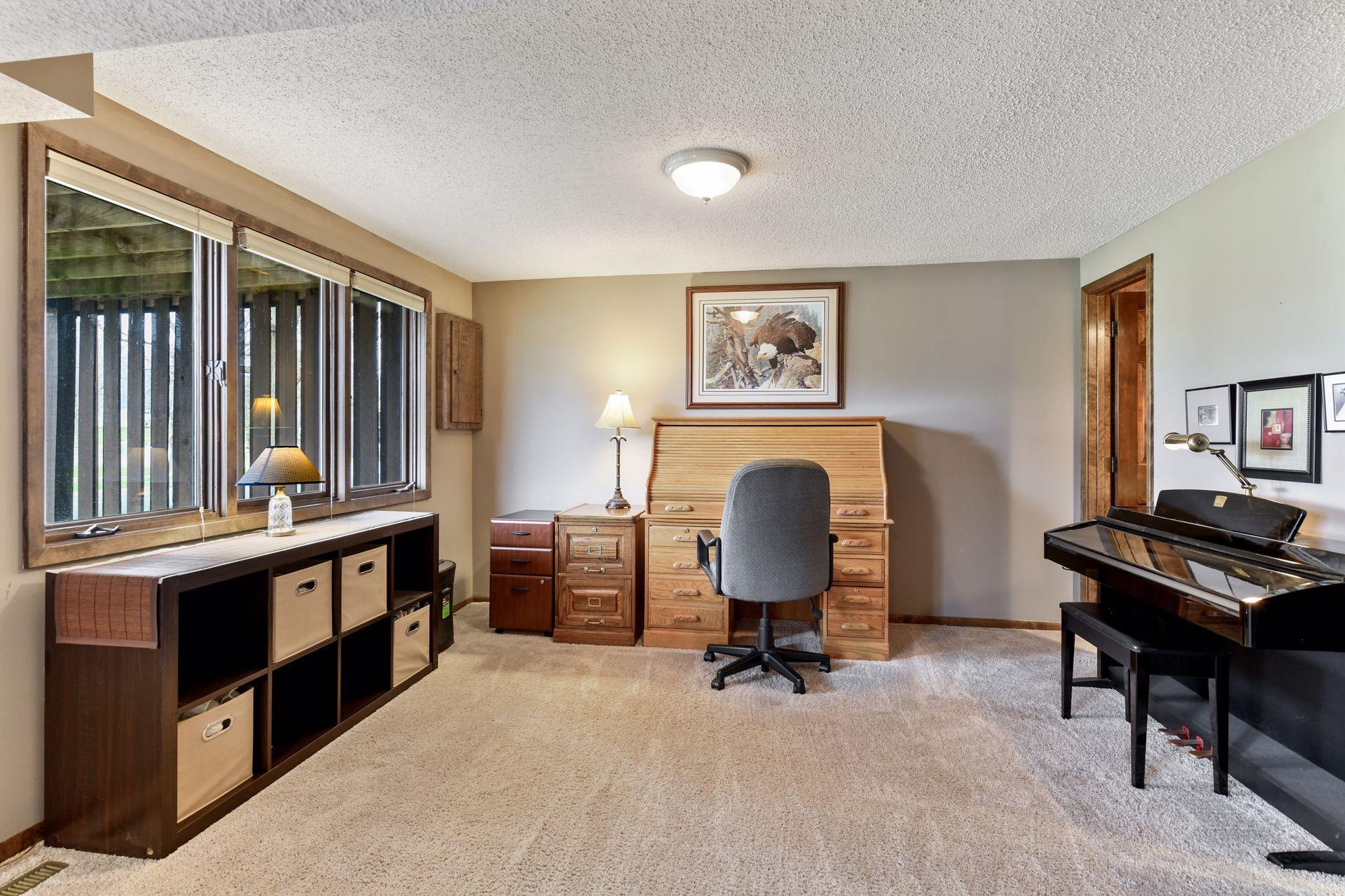 9306 Nesbitt Road Bloomington, MN 55437 - Photo 19 of 26 Gallery Image 19