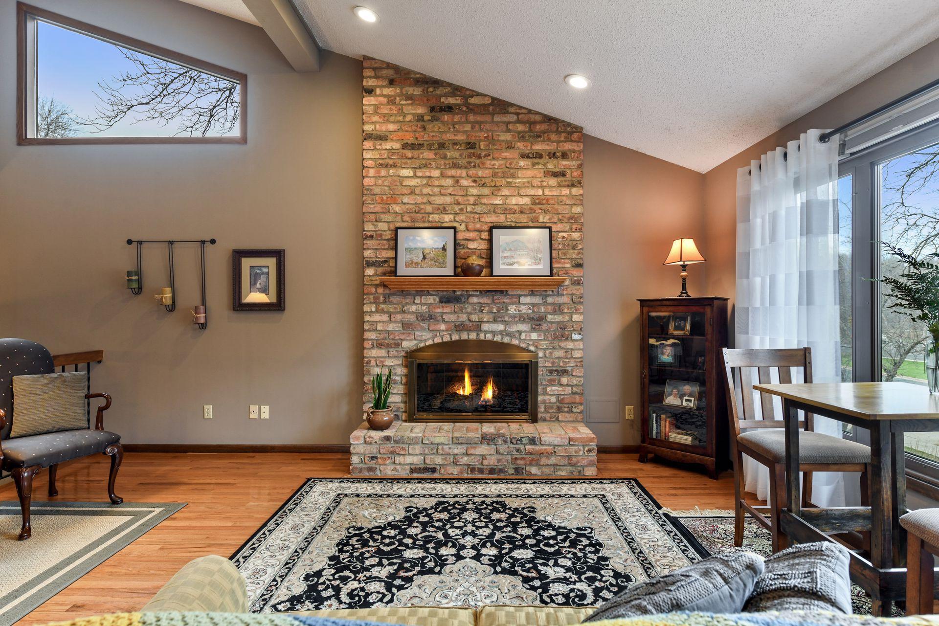 9306 Nesbitt Road Bloomington, MN 55437 - Photo 6 of 26 Gallery Image 6