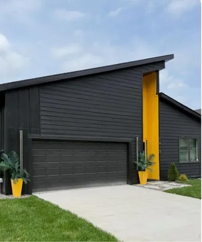 $6,995 | 1013 Gardner Street, Wayzata, MN 55391