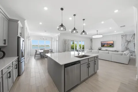 $1,495,000 | 679 Hookline Circle, Loxahatchee, FL 33470