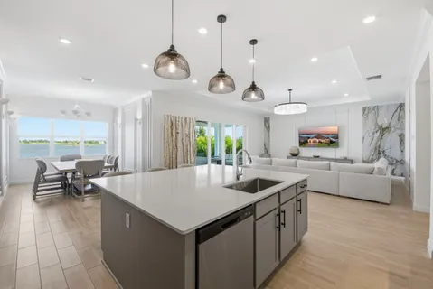 $1,495,000 | 679 Hookline Circle, Loxahatchee, FL 33470