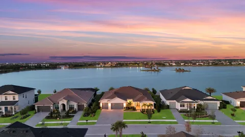 $1,495,000 | 679 Hookline Circle, Loxahatchee, FL 33470