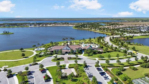 $1,495,000 | 679 Hookline Circle, Loxahatchee, FL 33470