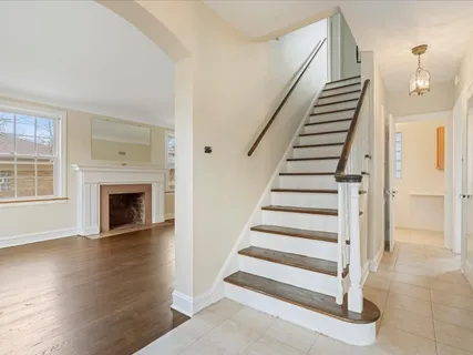 $435,000 | 2123 West 107th Street, Chicago, IL 60643