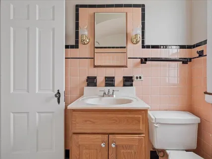 $435,000 | 2123 West 107th Street, Chicago, IL 60643