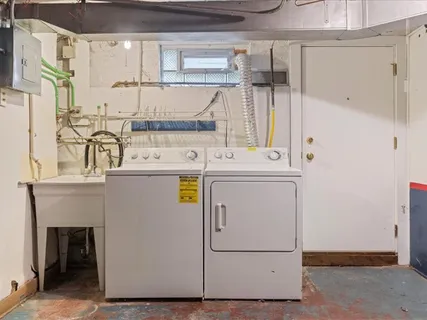 $435,000 | 2123 West 107th Street, Chicago, IL 60643