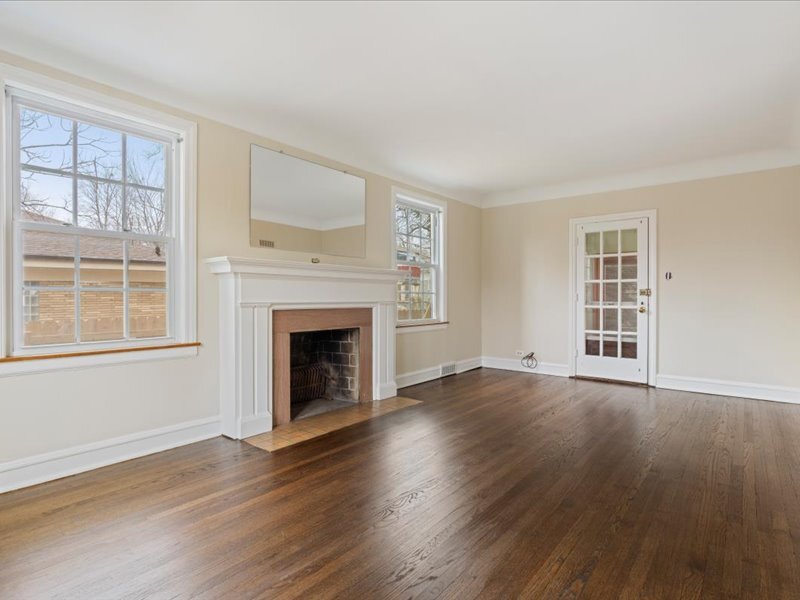 2123 West 107th Street Chicago, IL 60643 - Photo 3 of 31