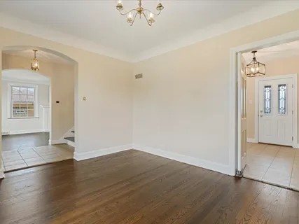 $435,000 | 2123 West 107th Street, Chicago, IL 60643