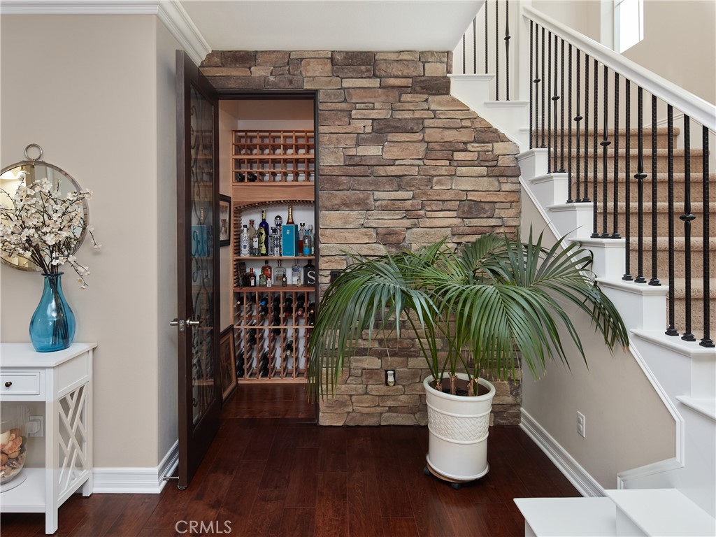 700 West Sycamore Avenue El Segundo, CA 90245 - Photo 20 of 42 a potted plant sitting on a roof with potted plants