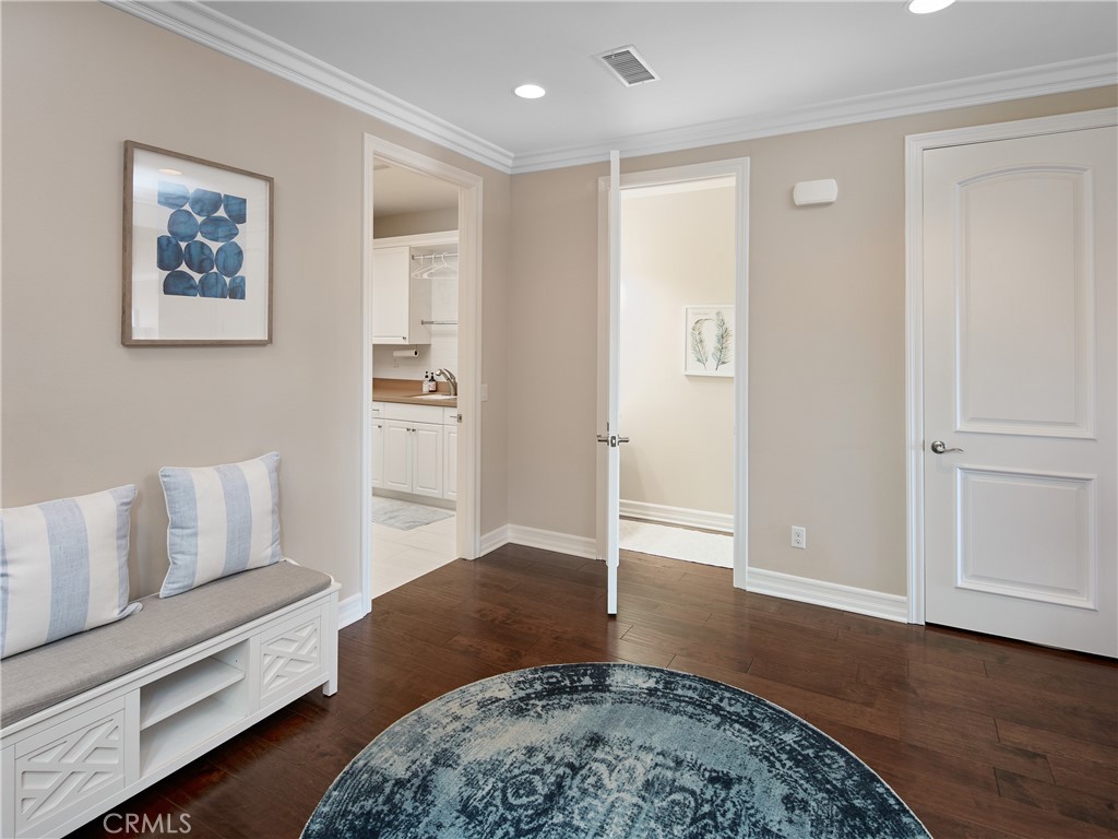 700 West Sycamore Avenue El Segundo, CA 90245 - Photo 5 of 42 a living room with furniture and wooden floor
