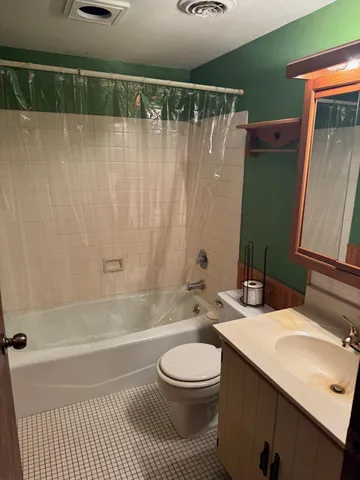 $479,900 | 16422 82nd Street, Bristol, WI 53104