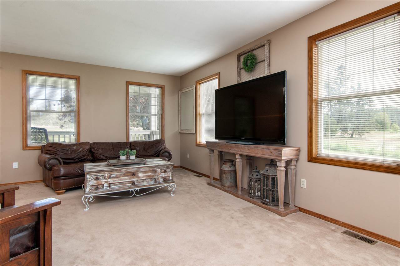 19315 West Baker Road Cheney, WA 99004 - Photo 7 of 20