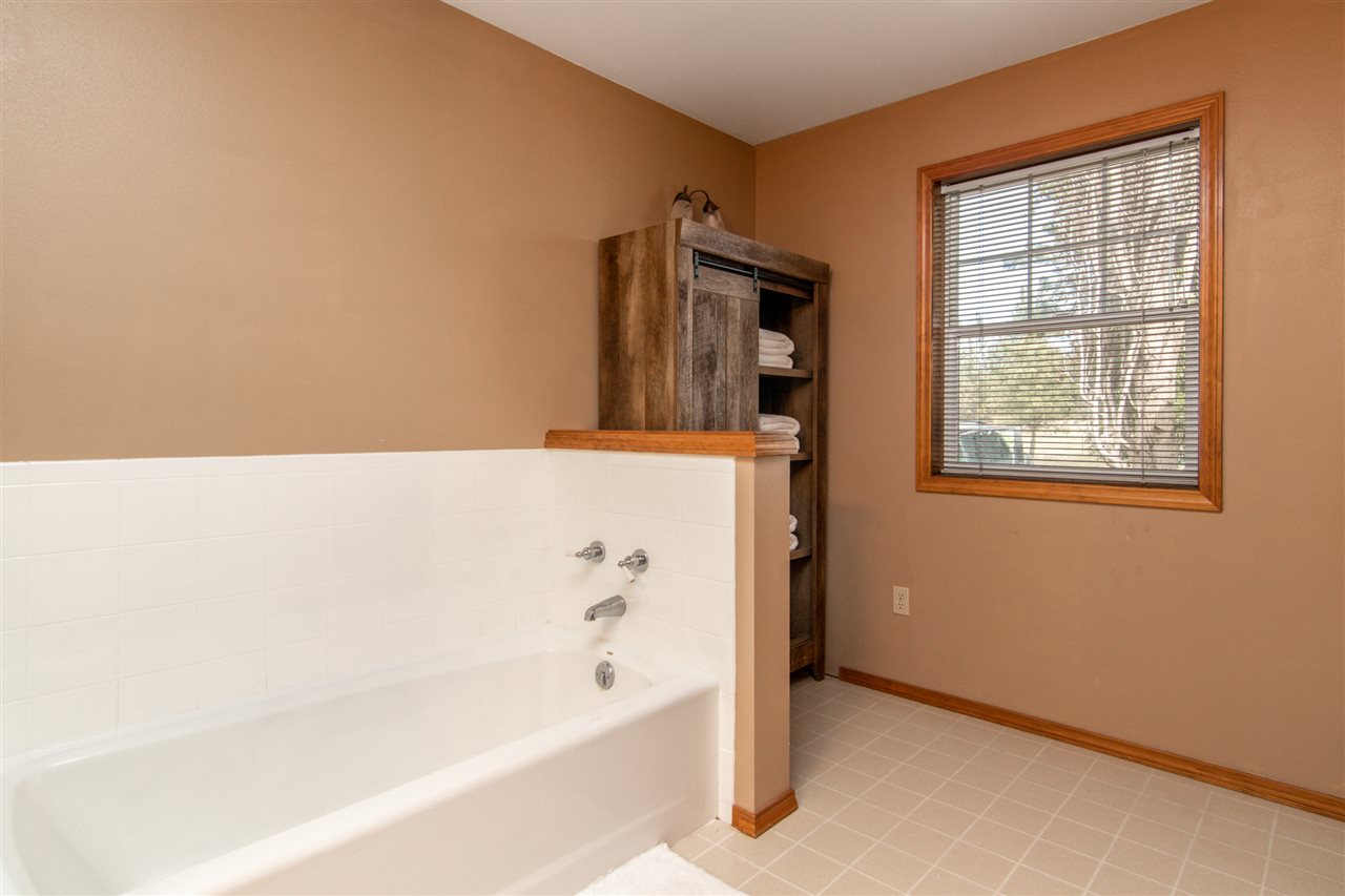 19315 West Baker Road Cheney, WA 99004 - Photo 10 of 20