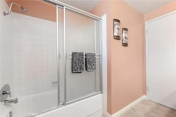 $1,140,000 | 10983 Topeka Drive, Northridge, CA 91326