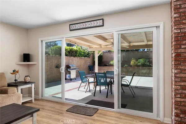 $1,140,000 | 10983 Topeka Drive, Northridge, CA 91326