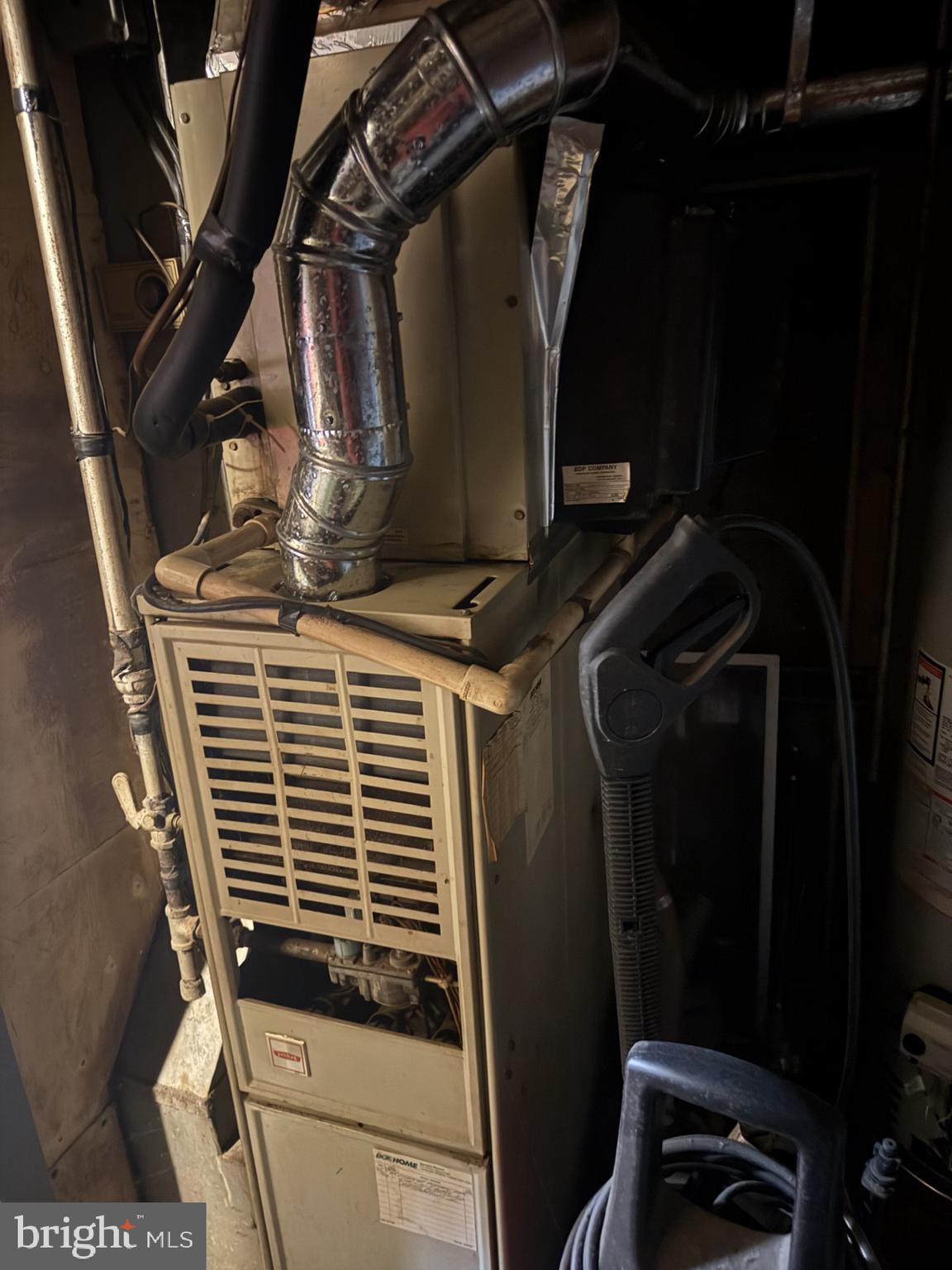 144 Wiltshire Road Baltimore, MD 21221 - Photo 17 of 22 gas furnace