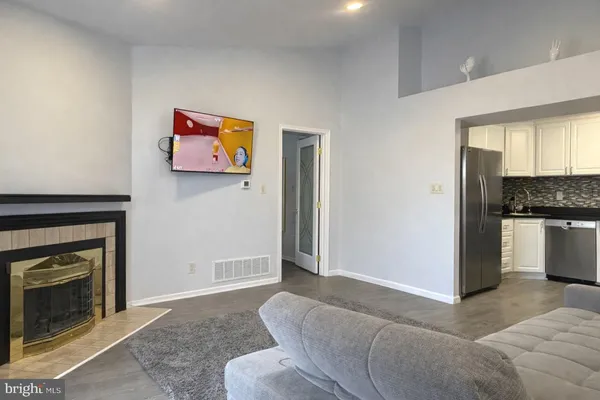 $1,900 | 1806 Beacon Hill Drive, Southampton, PA 18966