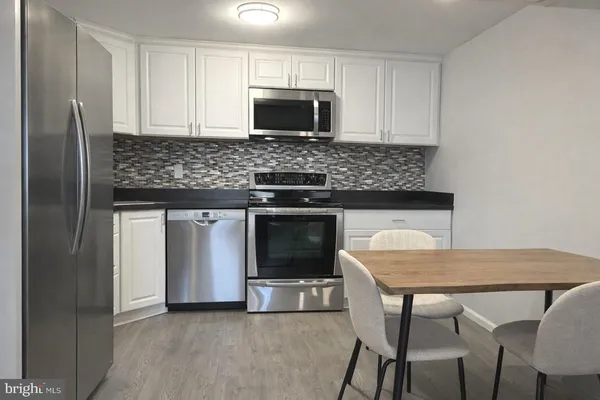 $1,900 | 1806 Beacon Hill Drive, Southampton, PA 18966