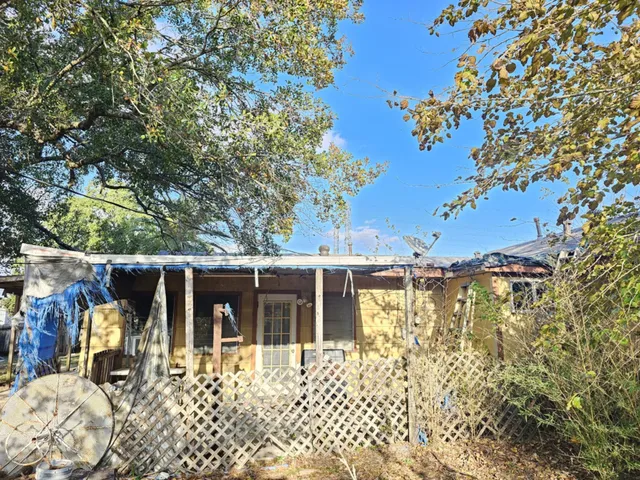 $120,000 | 102 Tilden Drive, Pasadena, TX 77506