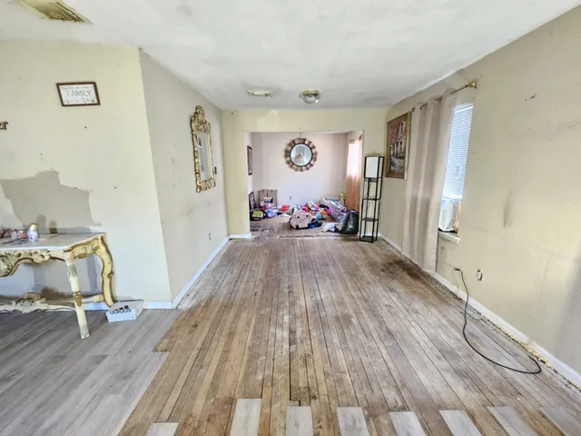 $120,000 | 102 Tilden Drive, Pasadena, TX 77506